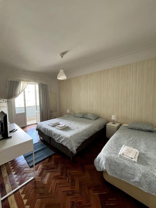 Habitacion Privada Para 3 Grande Con Balcon Lisbon Exterior photo